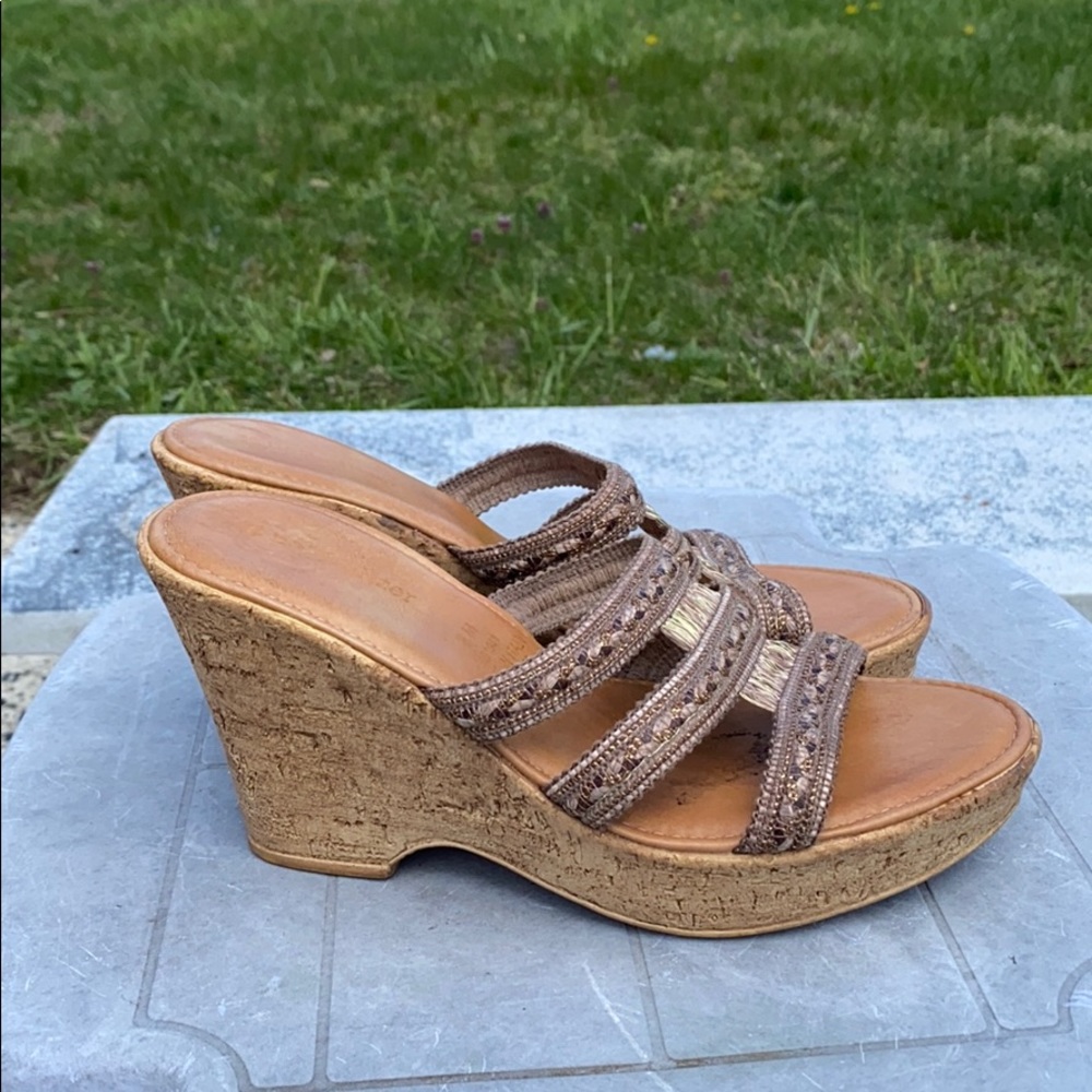 UO Wedges
